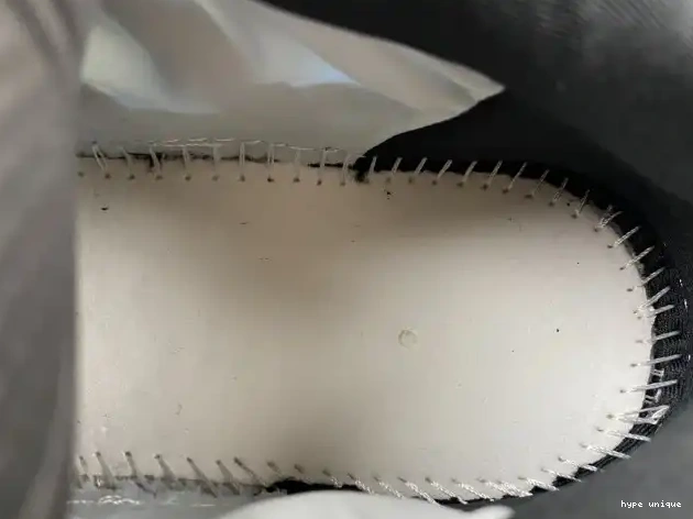 hype Boost Yeezy 700 Adidas Tint Blue MNVN GZ0711 0518